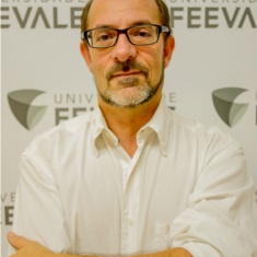 Professor Marcos Emilio Santuario